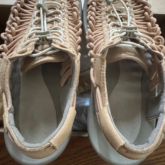 Keen "Uneek" Sandal Size 8.5/39 - Picture 6 of 7